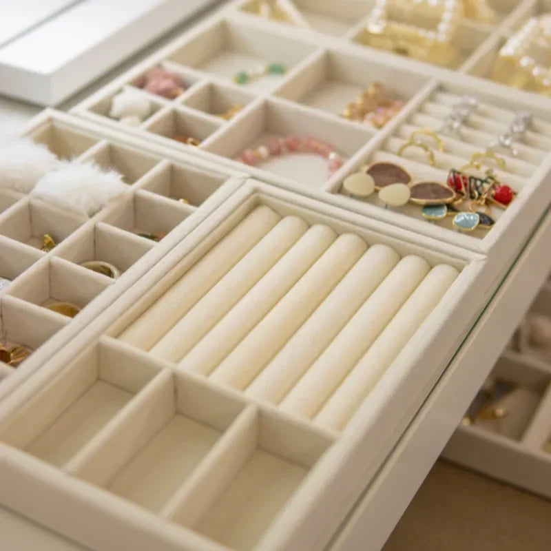 Schmuck-Organizer – Stapelbare Aufbewahrungsschale